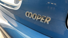 MINI Hatchback 1.5 Cooper Classic 5dr Petrol Hatchback